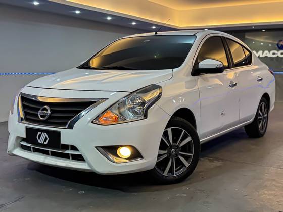 NISSAN VERSA 1.6 16V FLEXSTART SL 4P XTRONIC NISSAN VERSA 1.6 16V FLEXSTART SL 4P XTRONIC